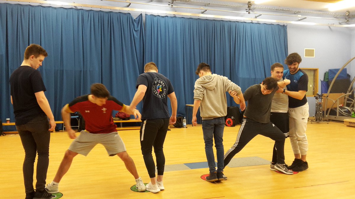 west_jules's tweet photo. Team building for 2nd year sport and exercise science this morning and a rowing baseline practical this afternoon for the first year sport and exercise science students #labpracticals #SPRT1021 #SPRT2031 @geberagirl @DrTomCullen @ChrisJEdw @DanEastough https://t.co/LvNePgzYqr