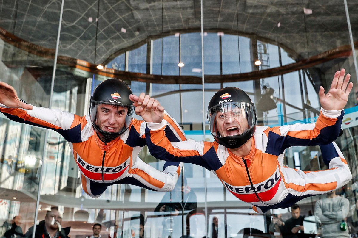 26_DaniPedrosa's tweet photo. ¡Una experiencia muuuy divertida! / Really fun time! #EquipoRepsolFly2018 😜🔝 @box_repsol https://t.co/3BEruVUiv6