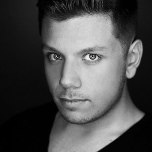 BestAtlConcerts's tweet photo. TODAY - 2PM:  FACEBOOK LIVE INTERVIEW with @RyanOliveti , of @OnStageSerenbe to preview the New Season featuring productions such as TITANIC, LITTLE MERMAIDS &amp; more at https://t.co/gzK5llSmfn #BoacLive #BoacInterview #BoacSerenbe  #AtlantaTheatre #BoacTheatre https://t.co/VIwIBsuCKw