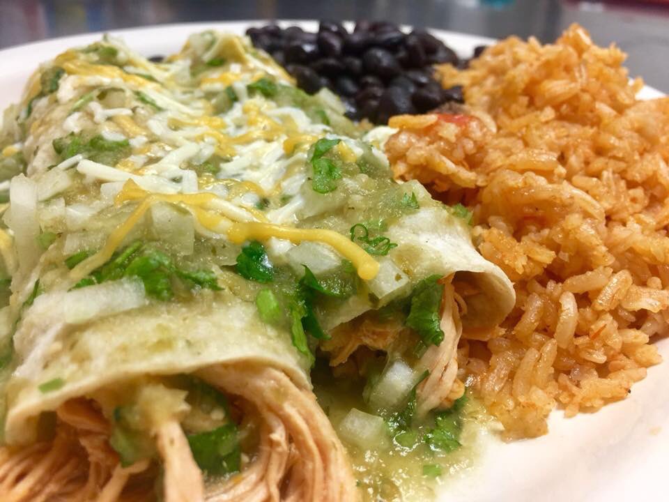 CompadresOhio's tweet photo. Join us at Compadres Express for our lunch special, available everyday 11-3pm. Two chicken enchiladas topped with our homemade salsa verde and cheese, serve with rice, beans and a fountain drink for only 6.99 🌮🥤🌯 https://t.co/6uO16e7ZnG
