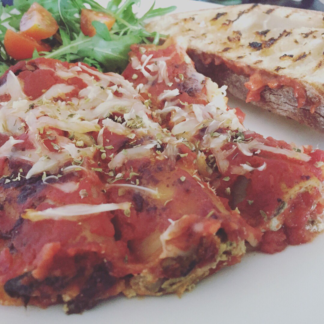 Guess what? This is #DairyFree tofu &amp; spinach cannelloni #vegan #veganrecipes #FebruDairyFree #italianmadevegan #makeitvegan #dontneedcheese