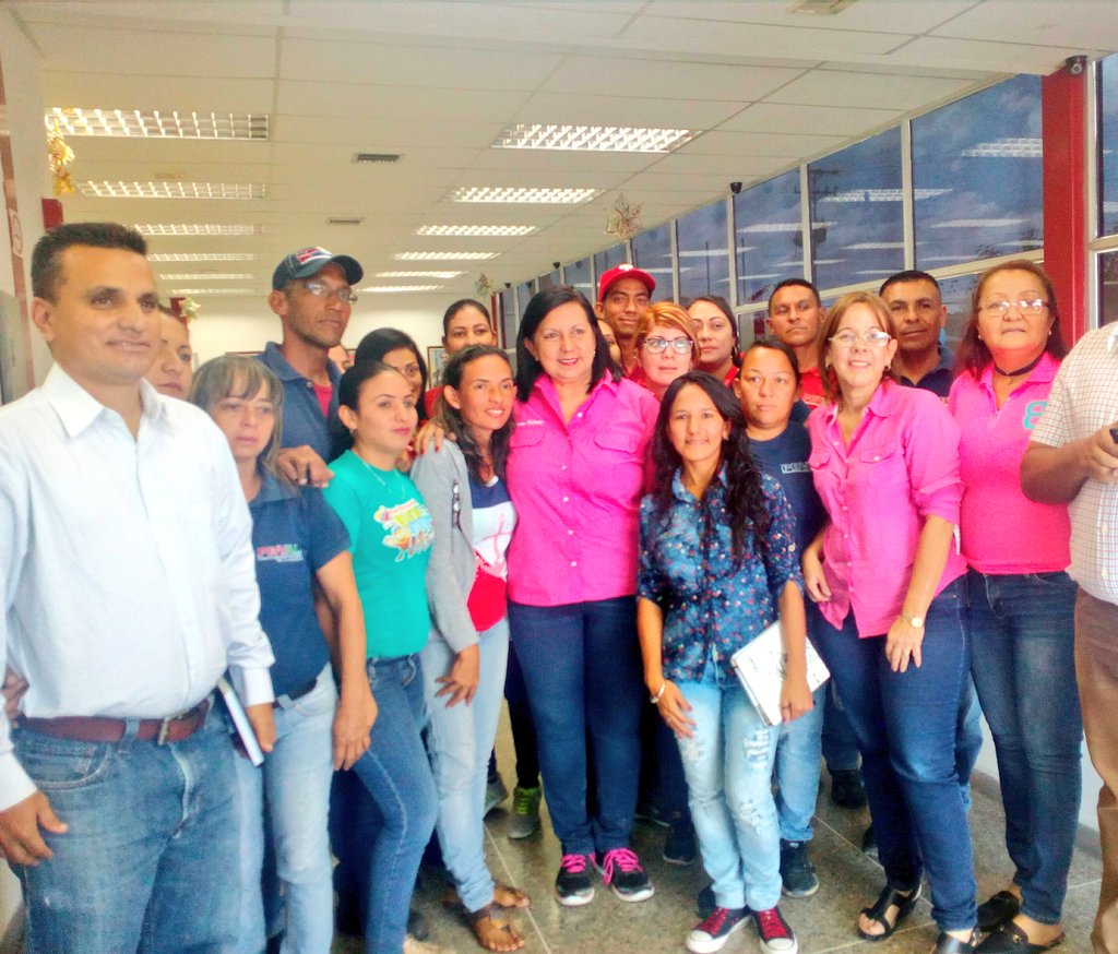 Visitamos las instalaciones del Súper Pdval del municipio Jiménez, afinando detalles para activar el plan piloto de la Billetera Móvil para asegurar los alimentos a nuestro pueblo larense.