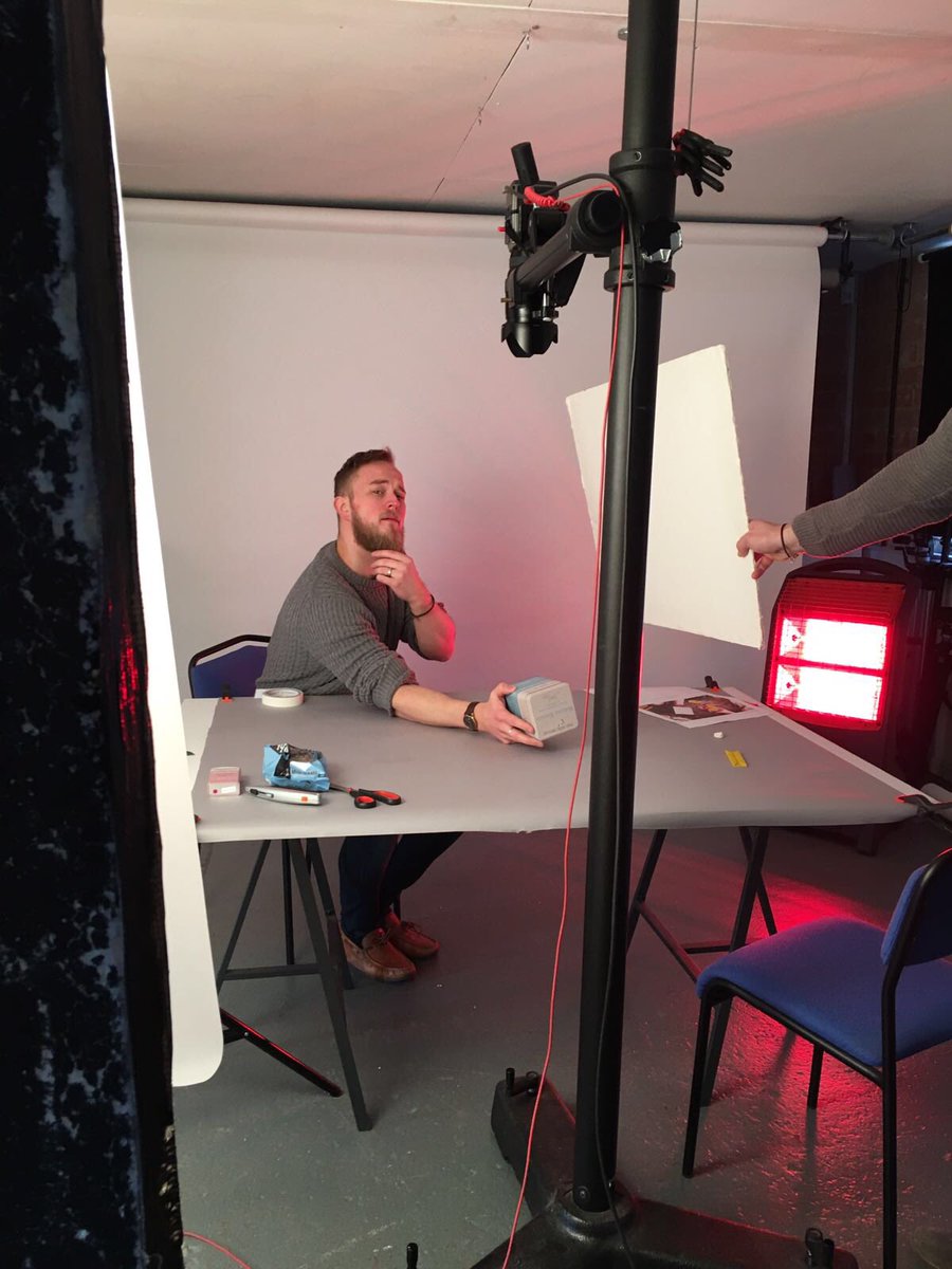 mrmattdavies's tweet image. #handmodeling