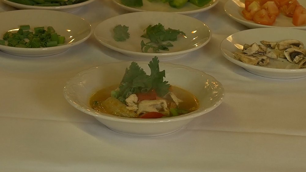 WineMakerMe's tweet photo. Tom Yum Soup - Food of Thailand. Watch video: https://t.co/7ZmzpvxNmv https://t.co/GS1ZfbvKG5