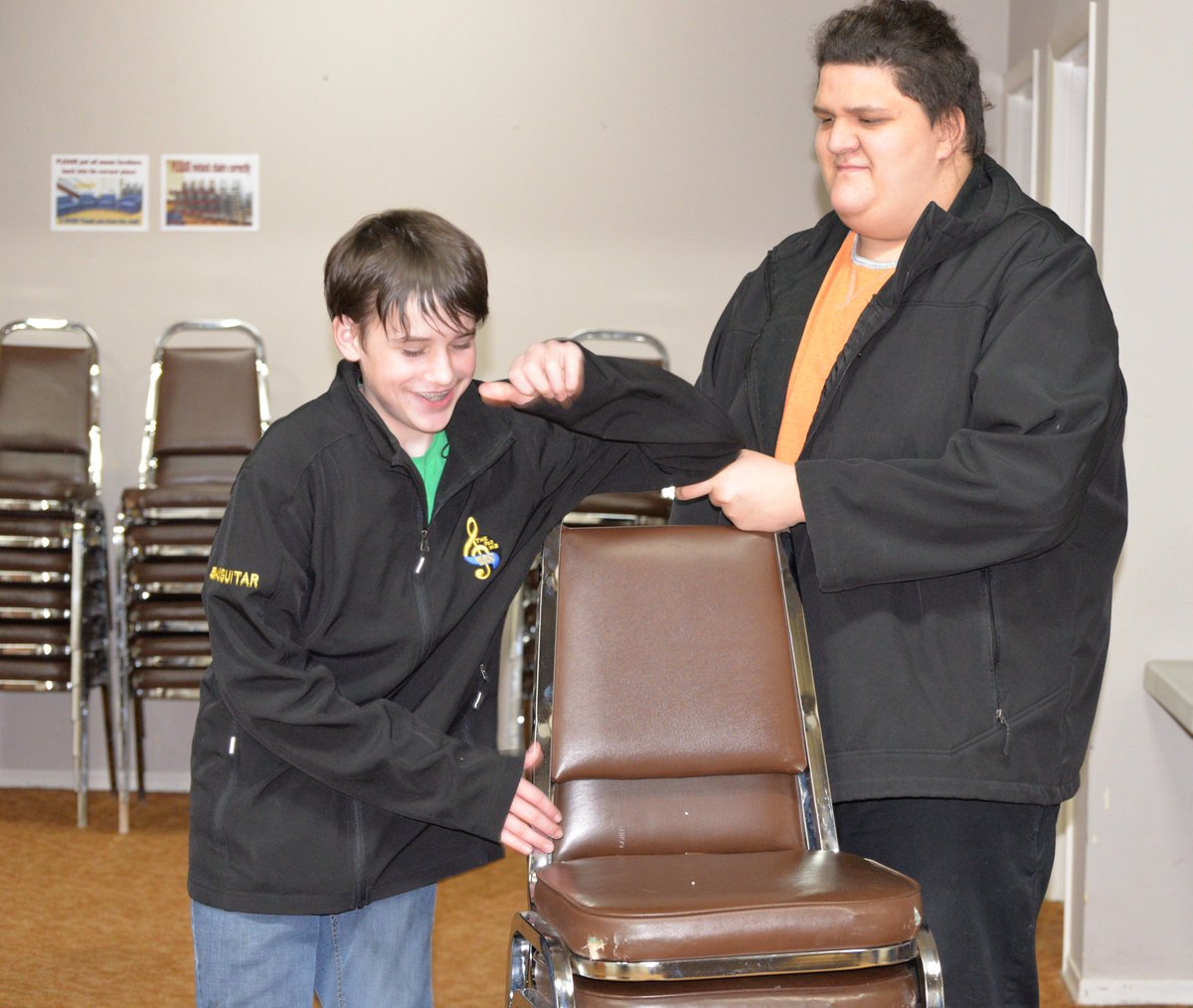 cantonio68's tweet photo. #4HMBgivingback #HomeRoutesMB @Delbarberino @ThePasHelpingHands https://t.co/UxI3qxc1HO
