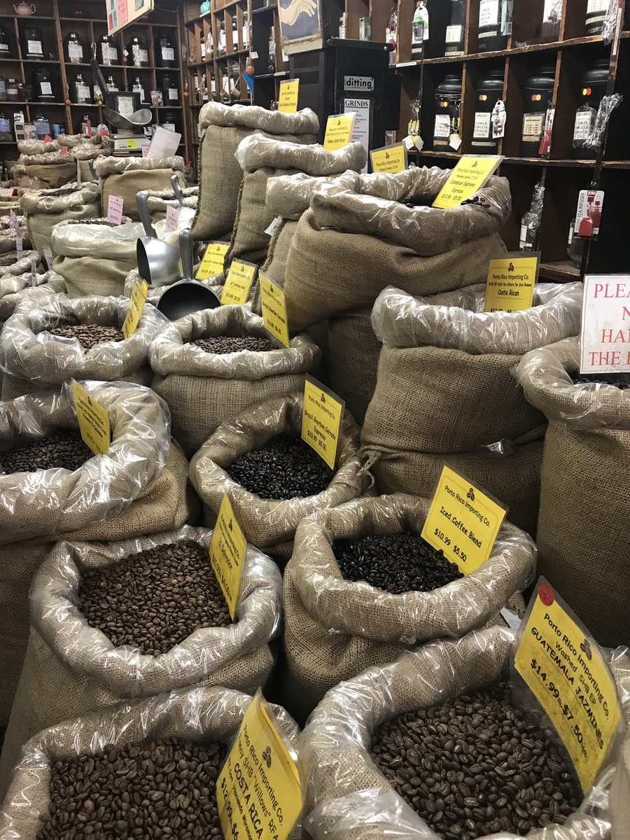 arabigabean's tweet photo. Finally! Now we’re talking. When you know you’ve entered the right place! https://t.co/hlQmCJsvLr