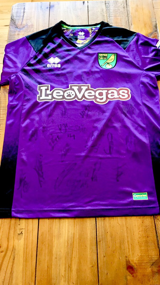 Sarah_Banks75's tweet photo. Calling all #NCFC fans or football fans in general I’m auctioning off this @NCFC 2017/18 shirt with over 20 signatures kindly donated by Tim Klose it is in aid of supporting @PBS2008 #Holland#development #learning#Tour DM or Tweet me let the bidding begin good luck 👍🏻💚💛⚽️ https://t.co/TEYvYhdFJe