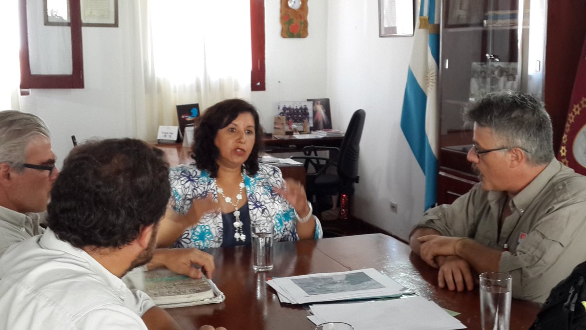 yolandaoficiall's tweet photo. #Ahora En Intendencia junto a Representantes del INTA #BrunoBaldi Director, #AgustínFranzoni Técnico en mecánica de suelo,#MiguelBoasso Técnico en recursos hidricos.
Abordamos la situación actual del recurrente advenimiento de las precipitaciones y acordamos acciones conjuntas https://t.co/gCRsQiodpS