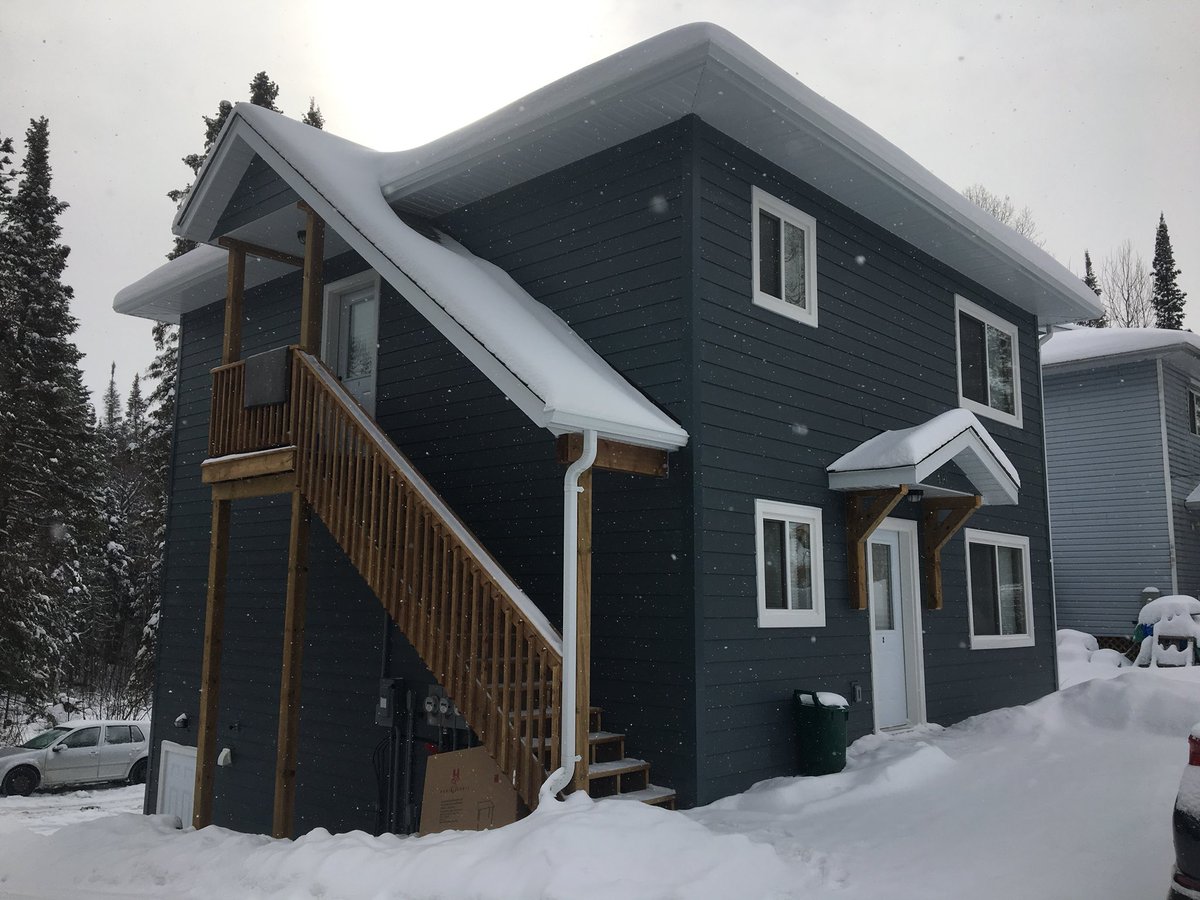 Hardie705's tweet photo. ☑️ Low-maintenance 
☑️ Beauty from every angle 
☑️ Engineered for our climate 
How many more reasons do you need? https://t.co/NuWj2Zi77K