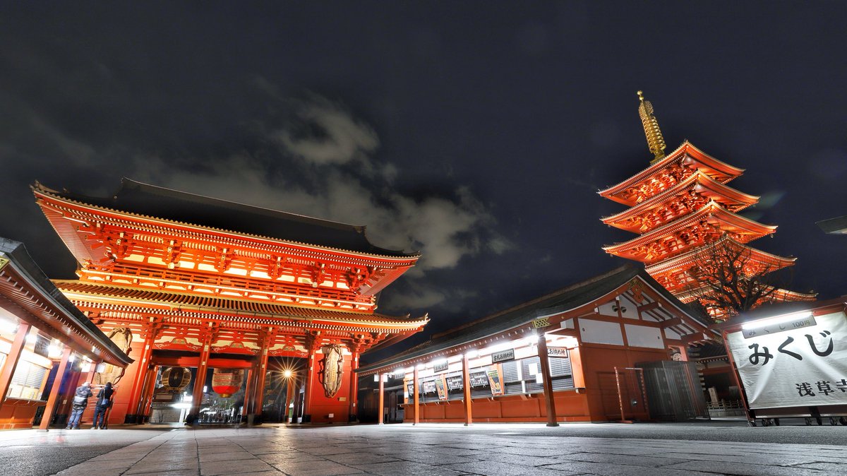 NekoJitaBlog's tweet photo. Sensoji, el templo de Asakusa cuando le toca descansar de los turistas. https://t.co/xPgV7wouia