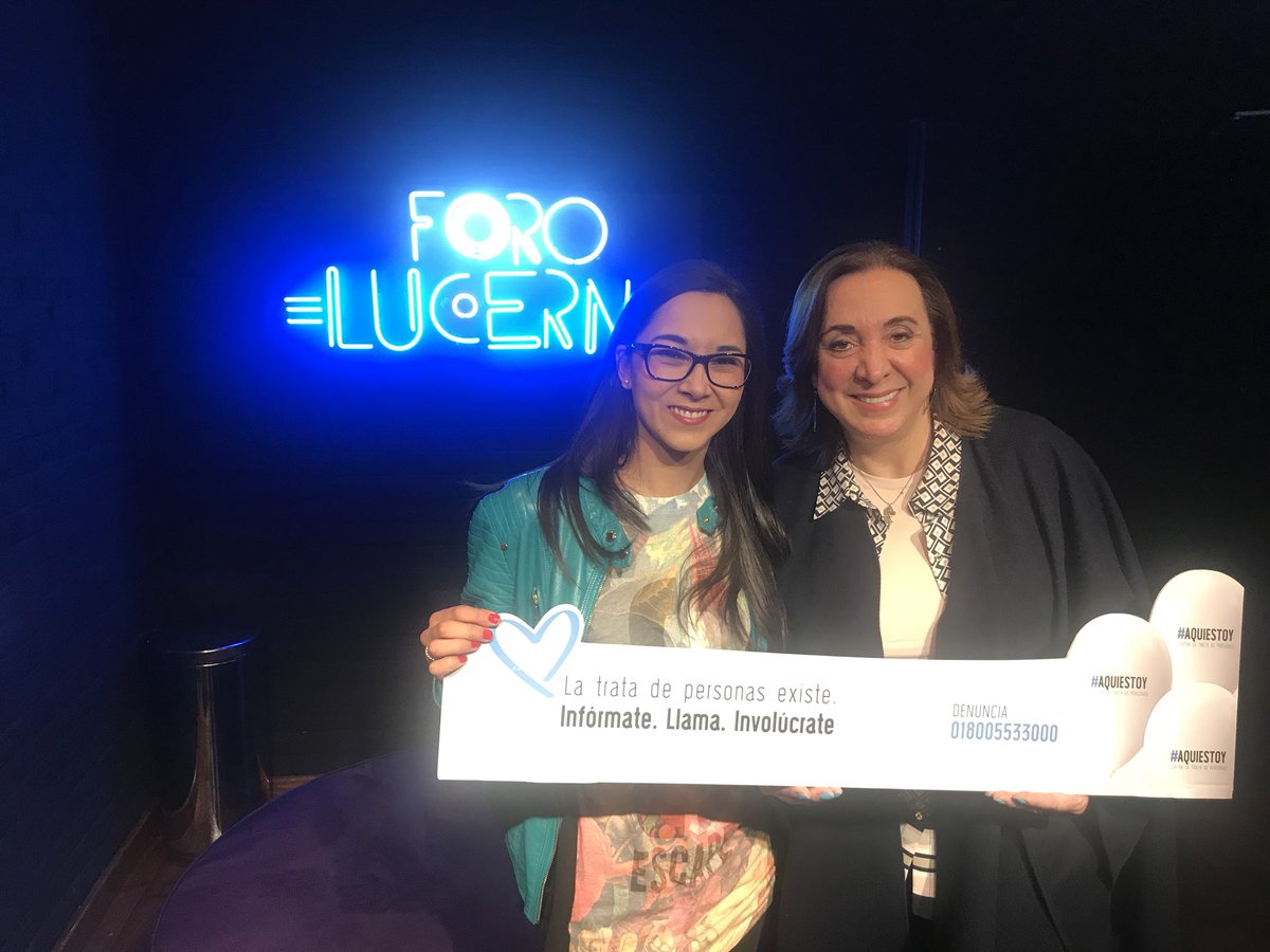 rosiorozco's tweet photo. Ayer empezamos a las 5 AM Visitamos #Tlaxcala y #Puebla para reuniones donde AVANZAMOS Finalizamos con nuestra obra de teatro @cieloainfierno #TeatroConCausa Vs #TrataDePersonas @ForoLucerna @Naiime @CNNFreedom #FlyToFreedom https://t.co/NXB4tA0DC4
