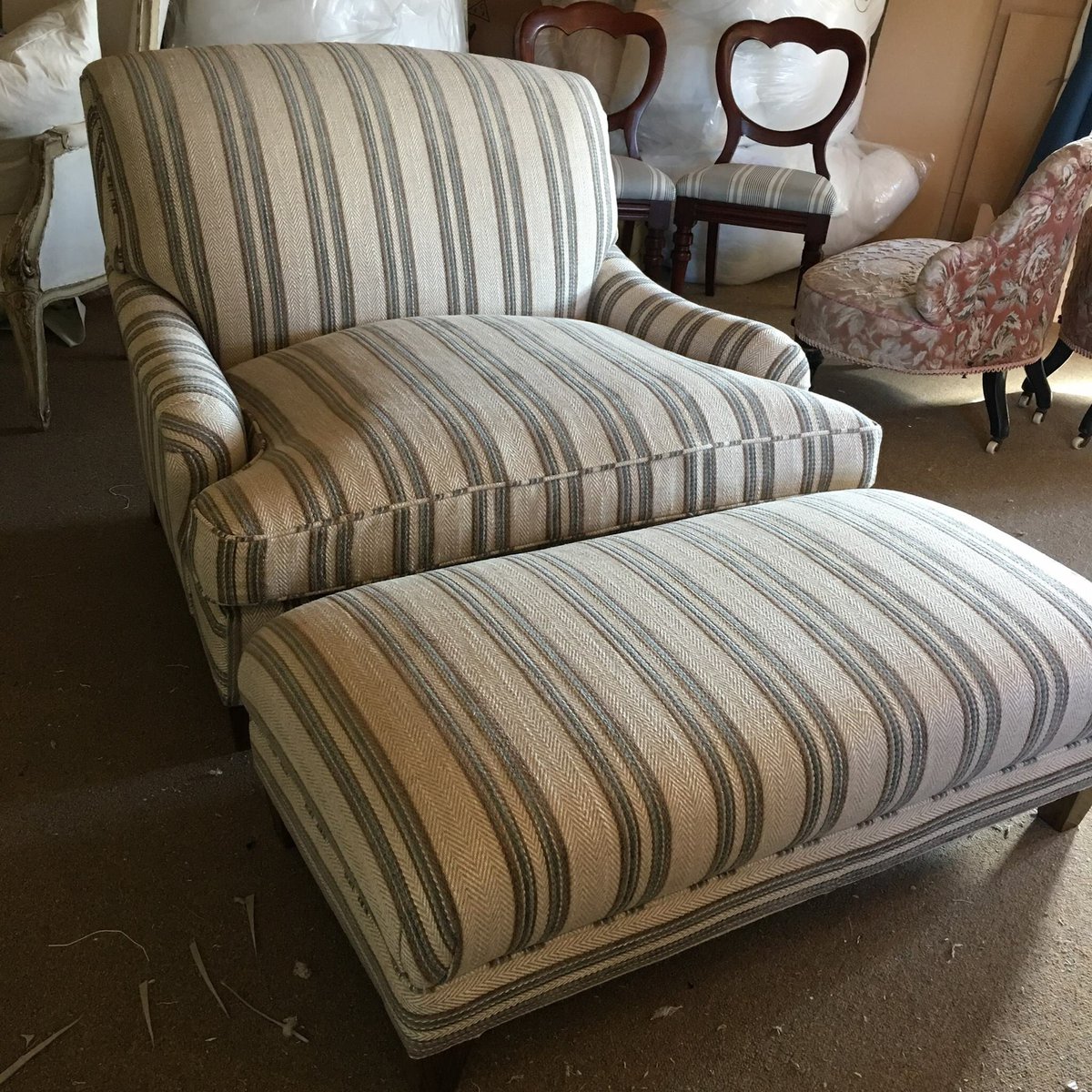 Beautiful chair &amp; footstool ready to leave the workroom, perfect spot for a bed time story
#softfurnishings #interiordesign #interiordecoration #beautiful #interiordesigners #homedecoration #jojobradleyinteriors #texture #furnituredesign #upholstery #colour #nursery #reupholstery