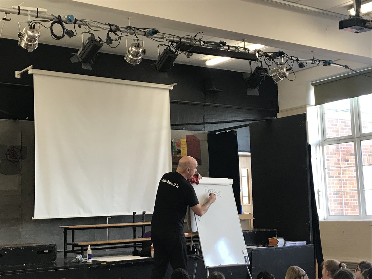 AragonPrimary's tweet photo. We've had a hilarious time this morning learning memory tricks for maths, spelling and grammar. Thank you to #thinkalink #sirlinkalot
- Tweet composed by two Y4 students https://t.co/kv8hGK8em0