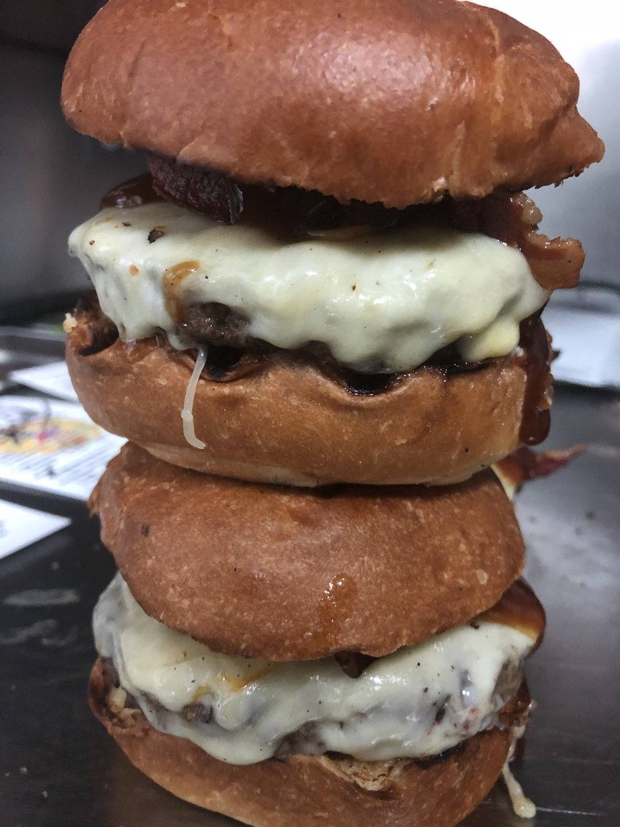 Lunch today at front &amp; jay st. Burger of the week the HEAVENATOR preorder 9172929226 #dumbo