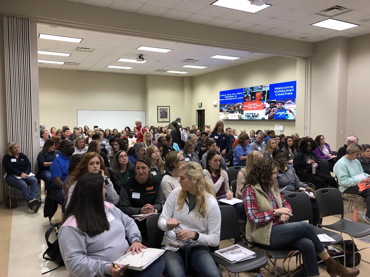 AHSAAUpdates's tweet image. Packed House at today’s Volleyball Lunch and Learn! #MoreThanAGame #MyReasonWhy Coach Rick Nold of Auburn Volleyball @AuburnU