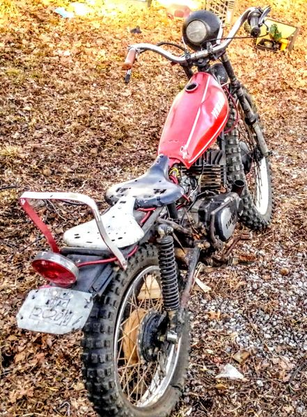 We ride anything. #Yamaha DT 125 by Elizabeth-IT via Android #moto #ESRapp  esr.cc/ridewithdroid