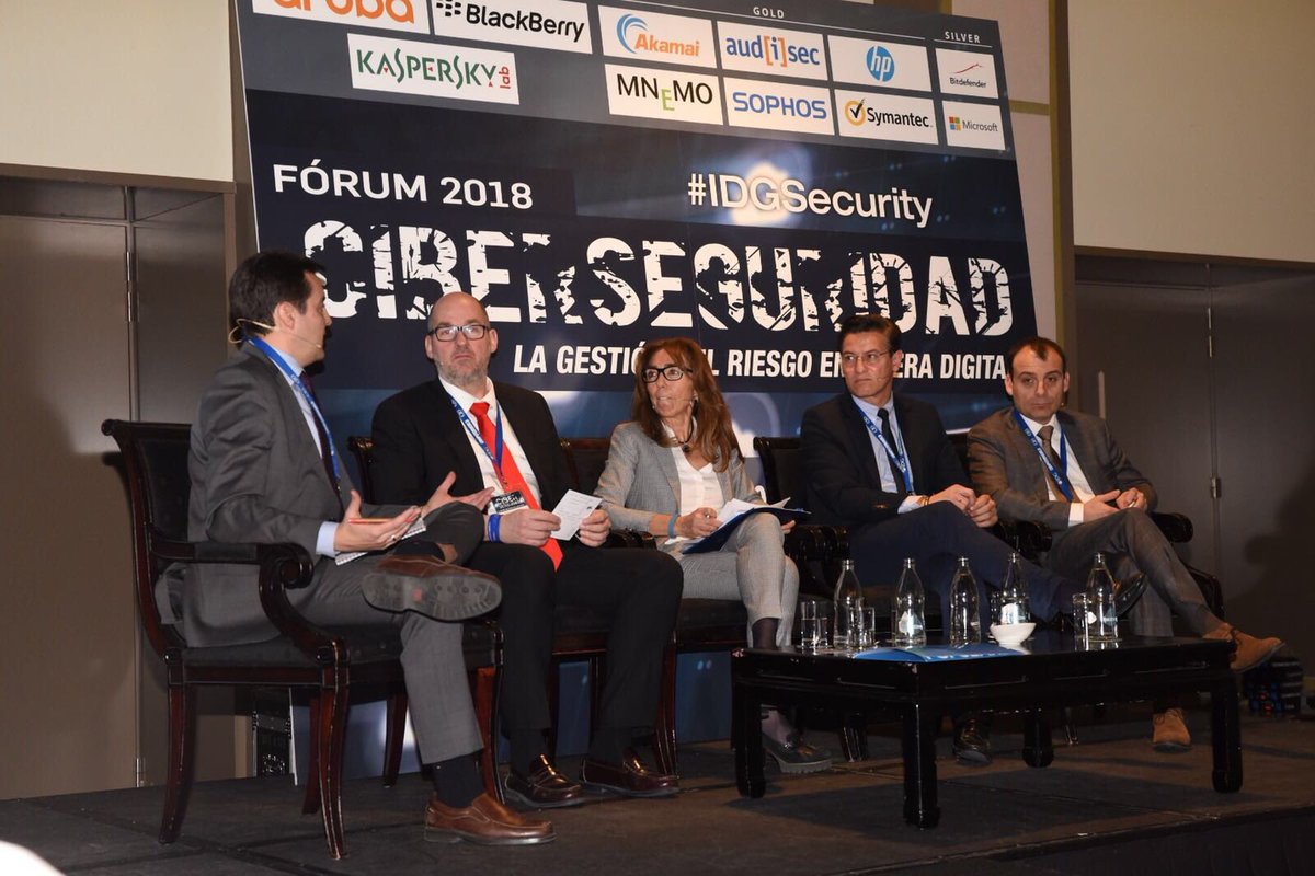 LuisSalvador's tweet photo. “Si la necesidad de Seguridad es aplicable al conjunto de nuestra vida, parece lógico que apliquemos la misma extensión a la Ciberseguridad dado que casi todo lo que hacemos tiene un componente digital”. 

@ComputerWorld #IDGsecurity https://t.co/pEU7FKFsFf