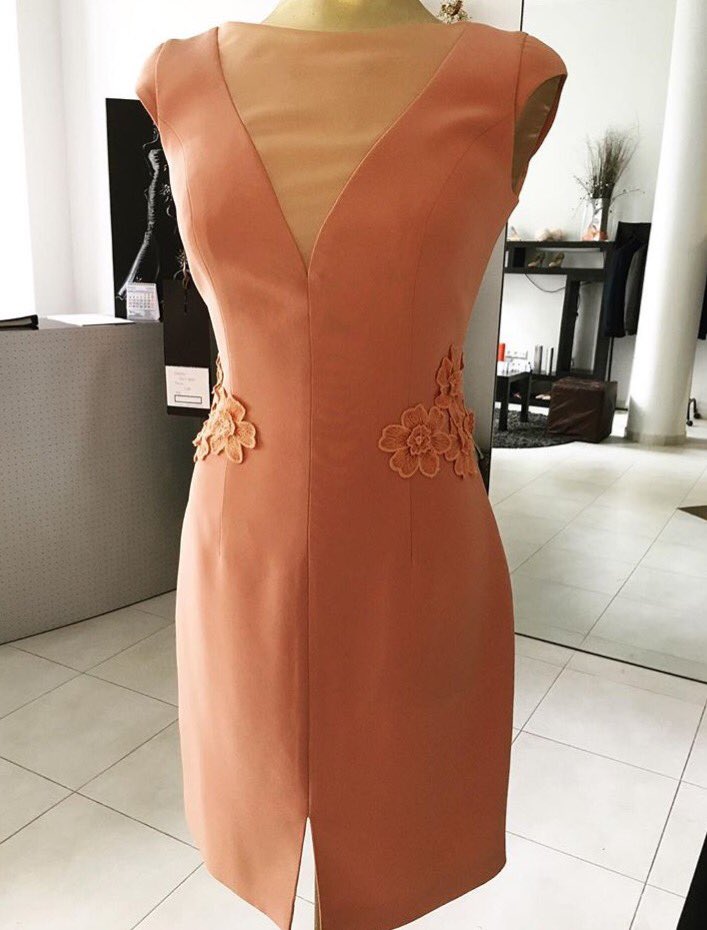 Gana de que empiece <a href="/maestroscostura/">Maestros de la Costura</a> veamos la calidad de la #altacostura como esta muestra de una diseñadora muy 🔝 que combina el tejido, el diseño y la confección perfecta 
#moda #modaespañola