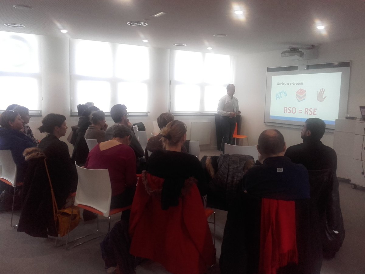 KarineGINGREAU's tweet photo. MERCI à notre ambassadeur @RSEnantes @sbolle101 pour cette présentation dynamique et percutante des fondamentaux de la #RSE! Tester auprès de correspondants RSE de @NantesMetropole et membres de la plateforme. Contrat rempli...déploiement garanti! https://t.co/YxS1R45uFN