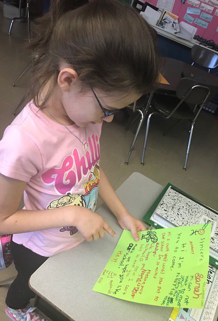Inspired_Bailey's tweet photo. Our Draper Students are so excited to receive penpal letters from @Lincoln_RCS  @KarenKhester #DraperTransitions #FutureGators ❤️🐊 @parkss12 @cwperkin @RCS_NC https://t.co/QrZ1C9pxiz