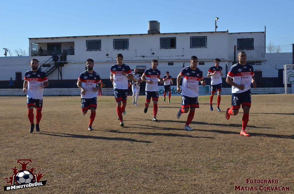 "LAS PALMAS PRUEBA JUGADORES" ⚽🏃‍♂️

El jueves 15 de Febrero 📆 a las 17:00 hs 🕑 #LasPalmas realizará una prueba de jugadores para el plantel de Primera que dispute la #LCF y el #FederalB. La prueba se llevará a cabo en la cancha de la Liga 🏟️ ubicada en Avenida Japón 800.