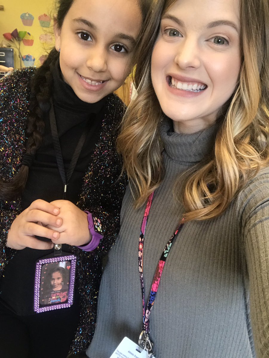 michellehicksWE's tweet photo. Dress up as your teacher day!!! She knows how much I love turtle necks! #bookfair #WEproud #WCPSlead https://t.co/pKJpoZvFT7
