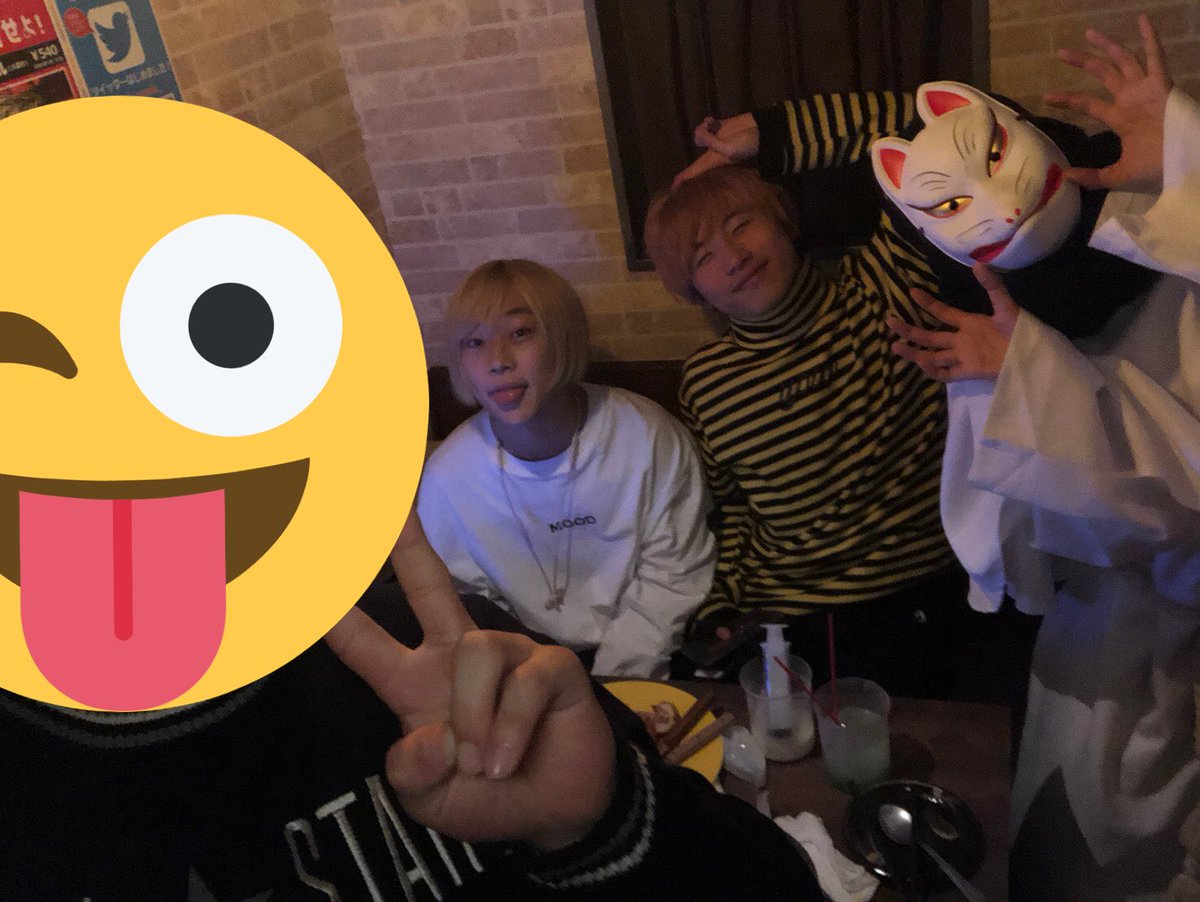 laters_dekatin's tweet photo. 今日は、かめちゃんと私とお友達で💓お店に行ってきたわ〜💓
楽しかったわ〜💓
1枚目の写真のお皿の食べ物、かめちゃん、、、三兄弟ね💓 https://t.co/og9a8L8siR