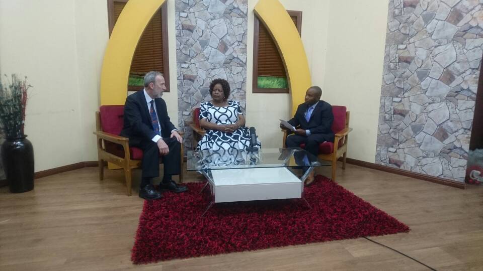 KirstyJaneShaw's tweet photo. .@steveblackm0re and @MopaneSmith have been busy this week promoting #SaveOurCedar! Next stop @UKinMalawi
@bgci @Darwin_Defra https://t.co/lo2hIbbb94
