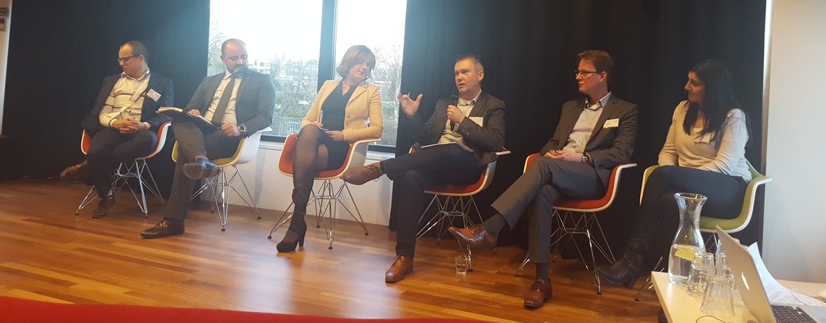 Karin_Thomas's tweet photo. Reflection on #SDG presentations + next steps: focussing on analysing goals and targets; prioritising; data; measurements. #sdgmasterclass #investments #data @VBDO @FMO_development https://t.co/V6FcLjb7gV