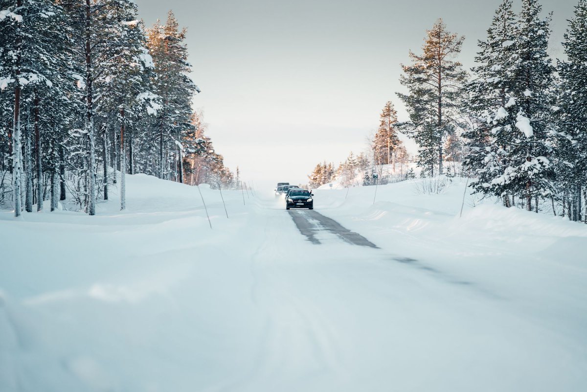MercedesAMG's tweet photo. A fantastic group of participants took on the thrilling and chilling challenges of the AMG Winter Sporting ADVANCED training in Sweden. 
#AMGDrivingAcademy #WorldsFastestFamily

[Csn: 7,3-6,9 l/100km | CO2: 171 - 162 g/km] https://t.co/b4BkMNLMa4