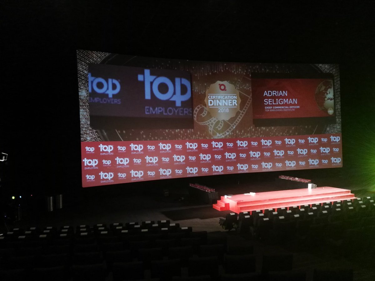 TopEmployers_Sp's tweet photo. Todo a punto para la Cena de Certificación de España y Portugal #TECD18 https://t.co/9a90siI2jy