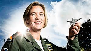 Ahead of her session at #NHFFinance, <a href="/MandyHickson/">Mandy</a> explains what #ukhousing can learn from a former RAF jet pilot... ow.ly/Xzhg30ihC8P