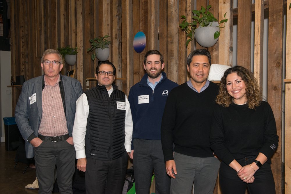 foodtechconnect's tweet image. Last week we brought innovators together to explore the future of AgTech. Shout out to @AgFunder for putting together an awesome lineup w/ @amerobotics @VinsightCo @Calyxt_Inc @freshboxfarms @AdaptNitrogen. We'll be announcing more meetup dates soon. Stay tuned! #foodtech #agtech