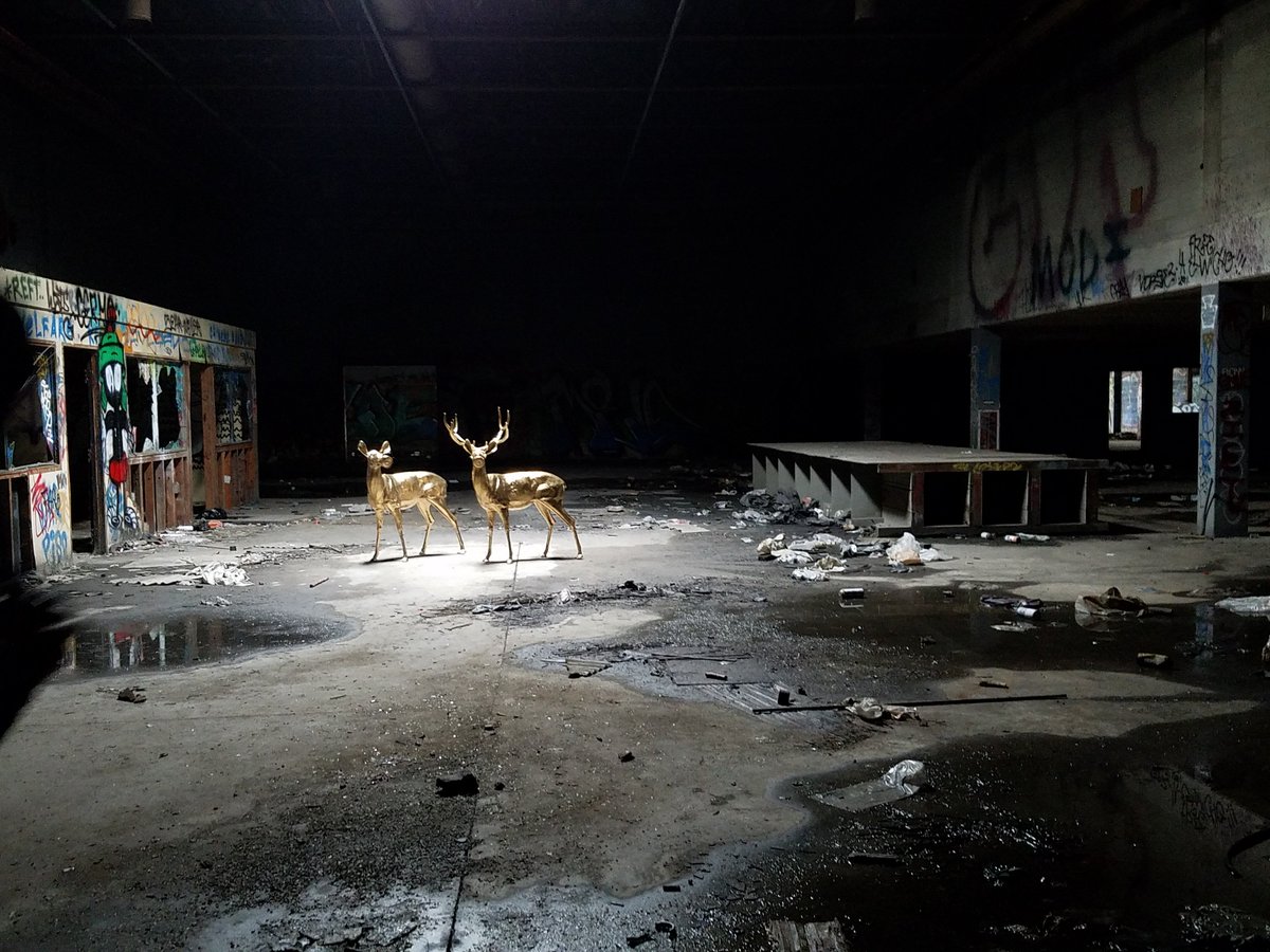 New #streetart #installation work by Hygienic Dress League on the streets of Detroit.

wp.me/p2dpFM-4G5