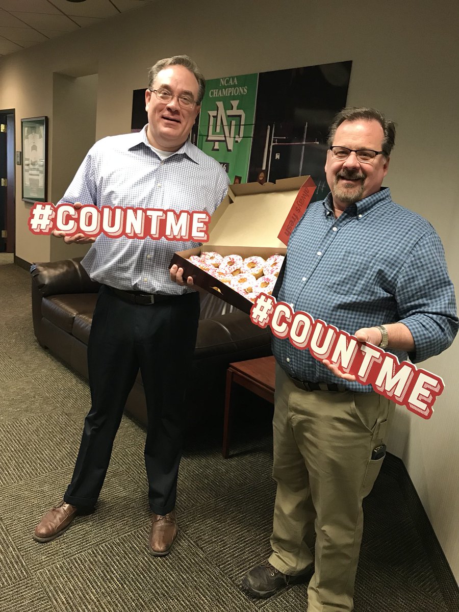 emiliahodgson's tweet photo. Delivery #2 of @TimHortonsND #Hearts4HeadStart donuts, @JodyatREA! @TheREA #CountMe #CountREA #GivingHearts18 β€οΈπ©β€οΈ https://t.co/8Lzgmbq4Tb