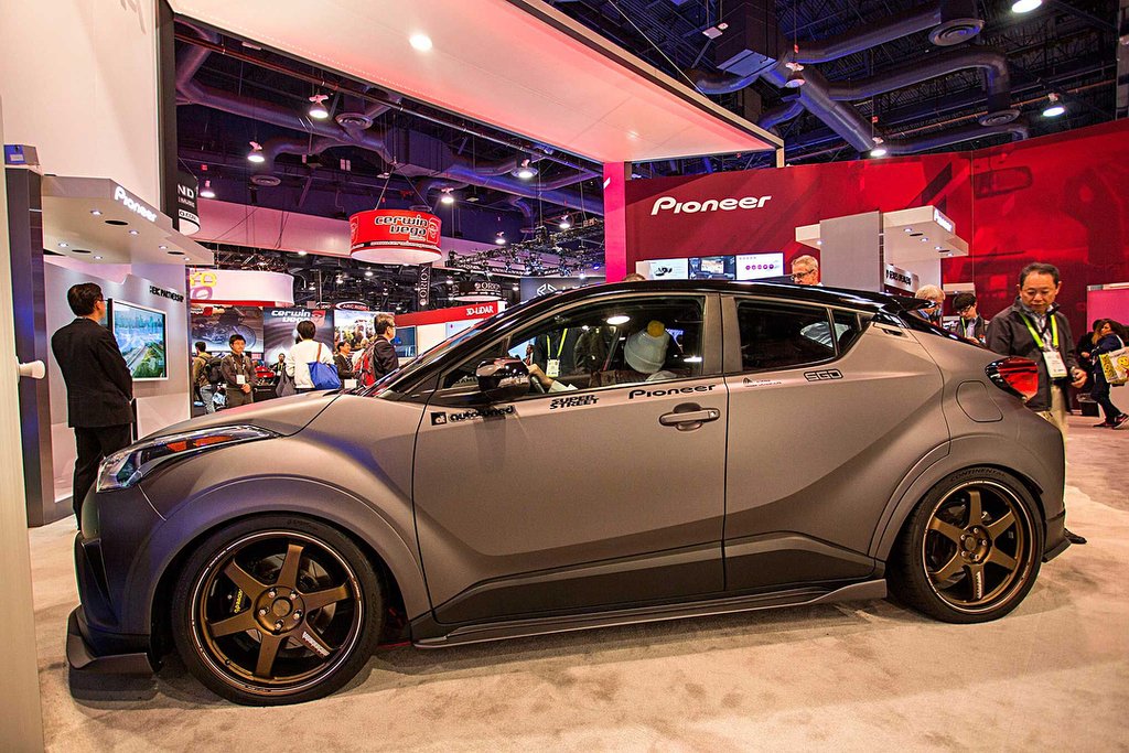 _________beast's tweet photo. The #superstreetchr sporting the new #adgraphics_na wrap done by #auto.tuned at #ces2018 👍 #superstreet #toyotachr #chr #ces #averydennison #autotuned #cars https://t.co/lhxE7kJSI7 Super Street Magazine https://t.co/ZMYzdKqdYS