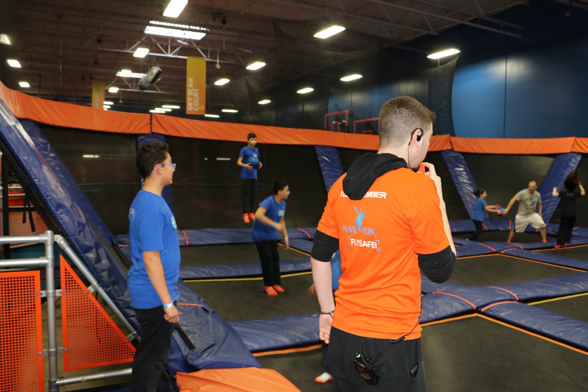 PioAcademy's tweet photo. "World's first indoor trampoline park," Sky Zone is one of those places that's not only fun but really good for you. Pioneer Academy's Middle Schoolers and teachers enjoyed a fantastic day.  After a hard week of Map Testing it was an incentive and allowed everyone to relax. https://t.co/0nD7BEZAkx