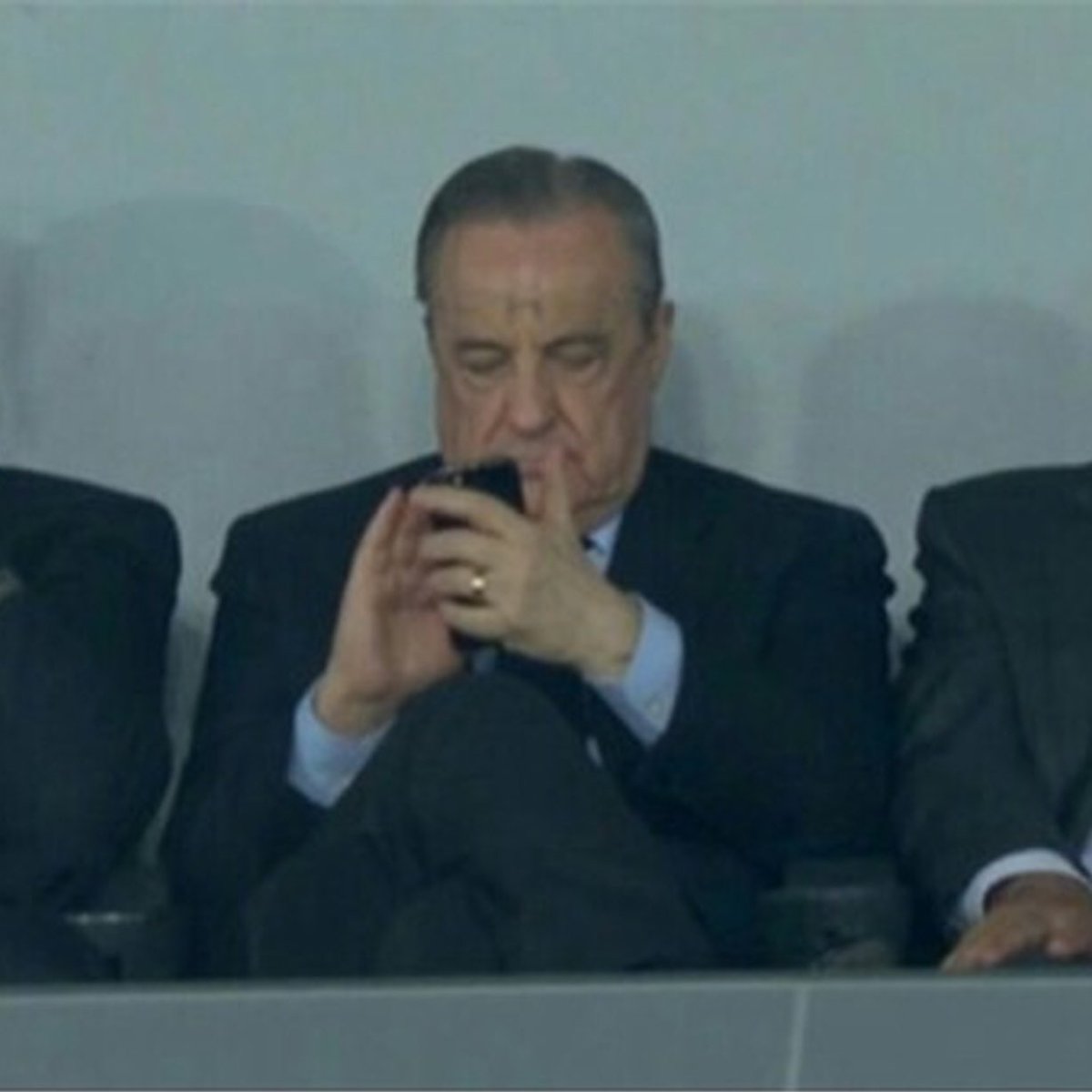 Usuario Arroba tweet media