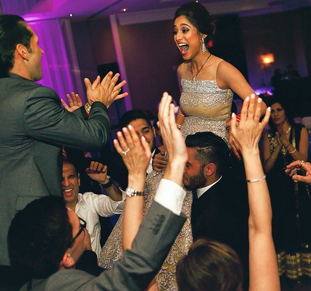 SomyaDiaries's tweet photo. Yesss!!!  My tongue was blue on my reception!! Still don’t believe this  happened!! Every time I go through the wedding footage I get  goosebumps!! Every single time !! 💕✨💫#Bride #tbt #reception https://t.co/IcX4gZLg8N
