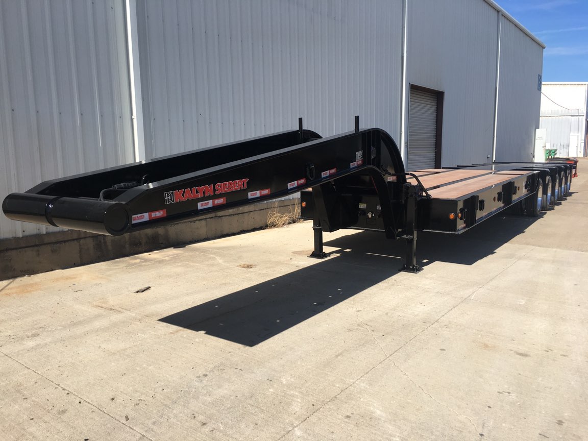 KalynSiebert's tweet photo. #lowboy #oilfield #5axle Contact one of our exclusive dealers today! @axetrailers #axetrailers #walkertrailer #texasbuilt #trailersforsale #qualitytrailers #bestwelders #qualitywelders https://t.co/RGbV4YMqXM