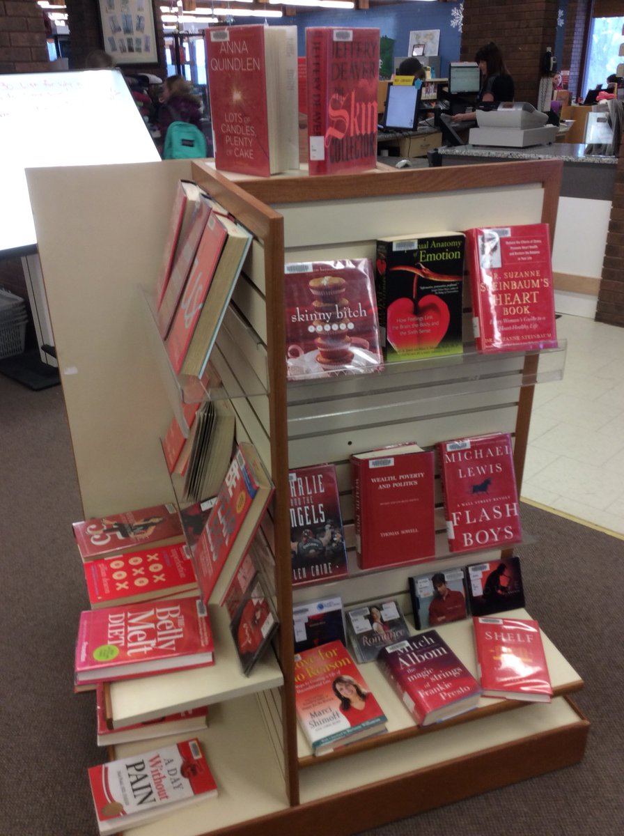 debrafranke7's tweet photo. Red is best! #redisbest #willyoubemyvalentine #redreads #welovereading #valentinesbooks @londonlibrary https://t.co/mpu4ajezX6