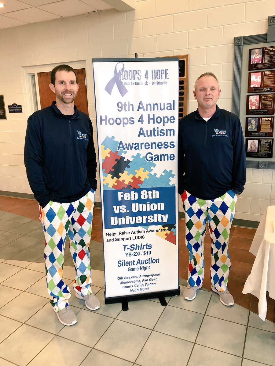 LeeUWBB's tweet photo. Pretty sure our coaches are cooler than most!!  #BeAutismAware https://t.co/GiKCvFkldm