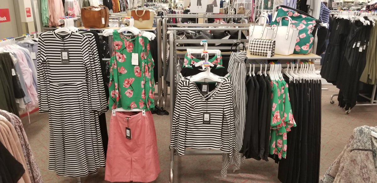 mary_nolte's tweet photo. Looks like spring at #T2115! @richardTarget8 @CustodioValerie @fabbyfabulouss @yang_leena @HillaryAlbers https://t.co/Yowtng17RJ
