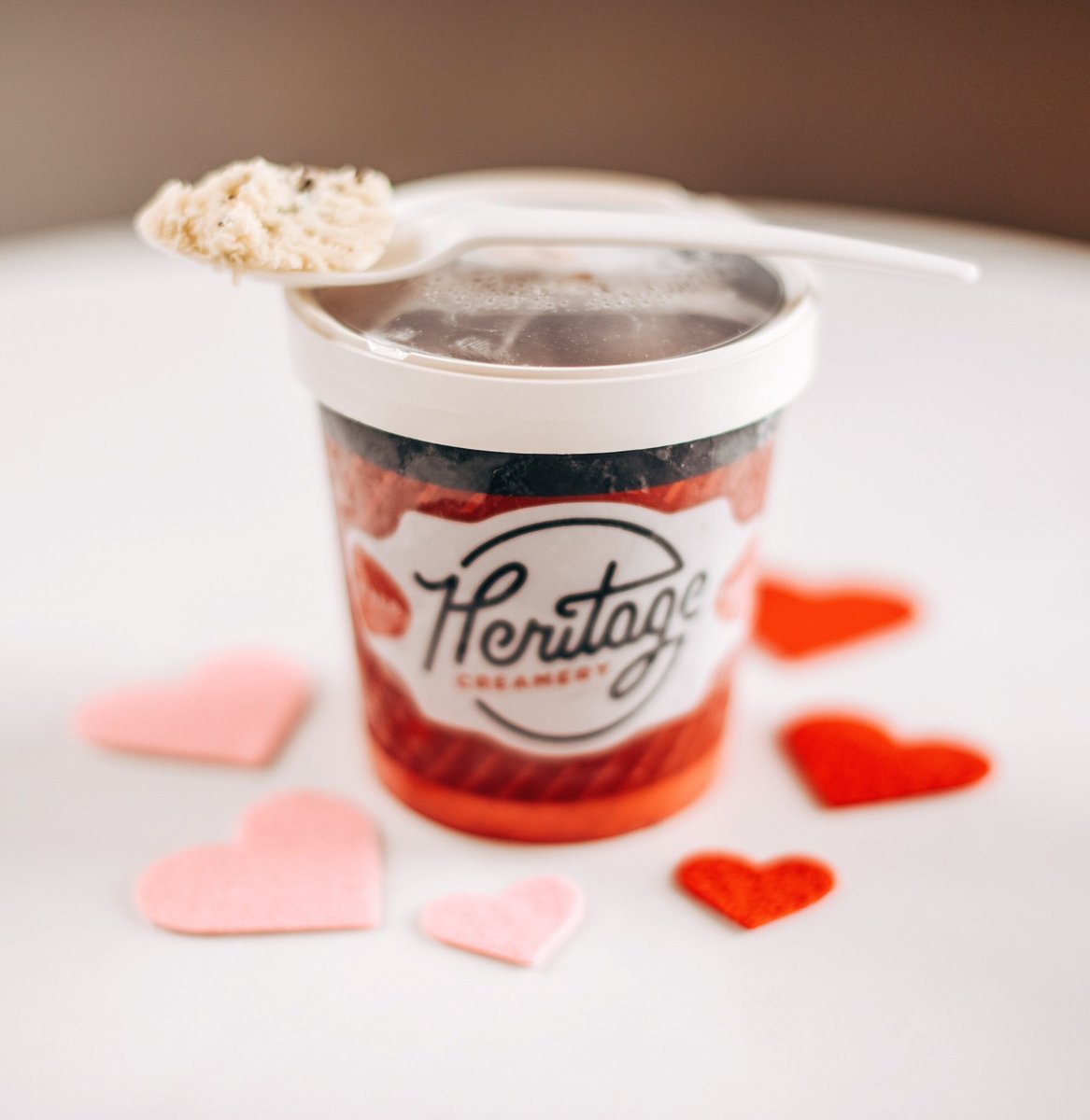 Love is in the air! 💌 Send a delicious pint to your gal, your pal, your mom, your dad, or whoever else needs a little something sweet this month. ☺️ Place an order at fs27.formsite.com/heritagecreame…