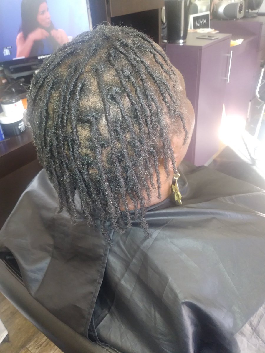 HairOnLoc's tweet photo. Starter locs at ** 2 months progress 
#growing #naturalhair Hair On Loc https://t.co/koAP9CNH6d
