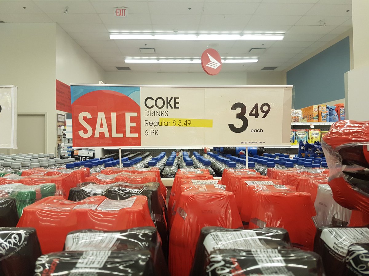 saintlov's tweet photo. Wow... What a sale...
#shoppersdrugmart
#pricingfail
#youhadONEjob https://t.co/ik1ZM0Z3GL