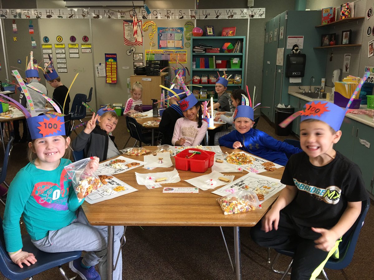 AsfeldSandy's tweet photo. First Grade Celebrates the  100th day of school!
#csestrong #cserocori #cseproud https://t.co/wjTjwc4py5