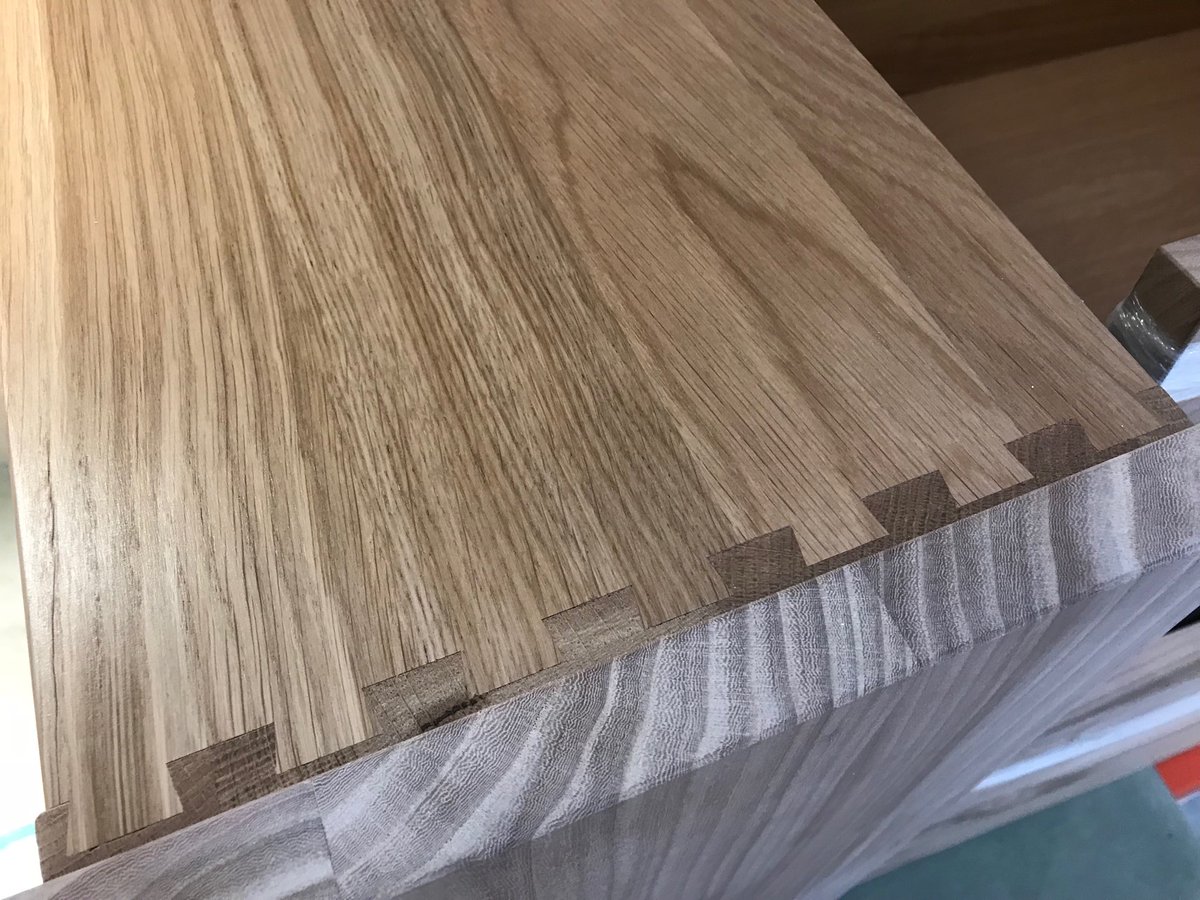 Griffin_Works's tweet photo. Bespoke oak drawer boxes with elm fronts #oxford #carpentry #griffinworks #kitchen https://t.co/1TySngw1k1