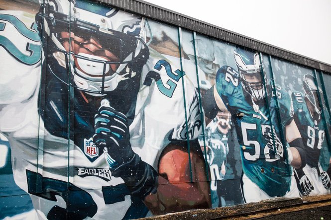 GallerySeraphin's tweet photo. Congratulations @Eagles! Today, as we celebrate our historic #SuperBowlLII win, we want to call attention to a mural created by artists including Seraphin’s own Phillip Adams. Click here for more information https://t.co/lvPKjihYgC. #gobirds #flyeaglesfly https://t.co/dmjZZ9aycJ