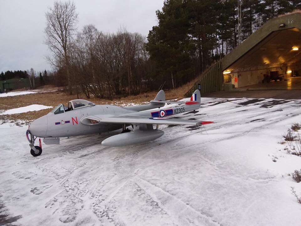 flightlineuk's tweet photo. The Norwegian Air Force Historical Squadron de Havilland Vampire FB52 has emerged from the hangar for the first time wearing its @72Squadron @RAFTucanoTeam markings for the #RAF100 display season - pictures from the teams Facebook page - https://t.co/Qgs2aTg1gd #avgeek #airshows https://t.co/f0FSv3q8OT